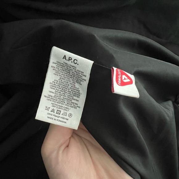 A.P.C Black puffer jacket with hood - Picture 7 of 9